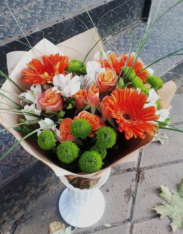 Букет цветов из: Герберы, Хризантемы, Альстромерии и Розы в Манушкино