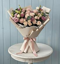 Букет цветов из:  Розы и Лизиантусы в Манушкино