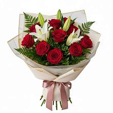 Букет цветов из:  Лилии и Розы в Манушкино