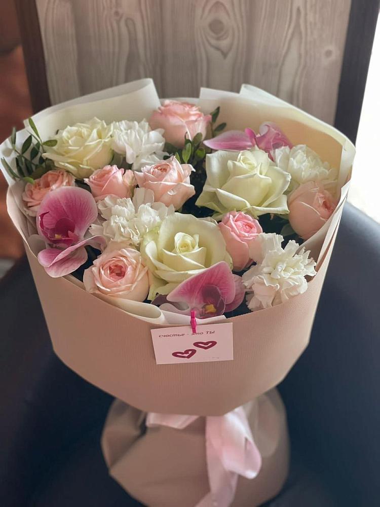 Букет цветов из: Орхидеи, Розы и Гвоздики в Манушкино