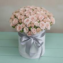 Цветочная композиция из Розы в шляпной коробке в Манушкино