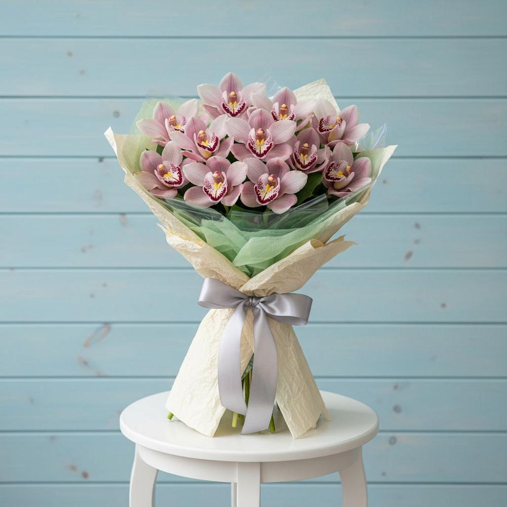 Букет цветов из: Орхидеи и Розы в Манушкино