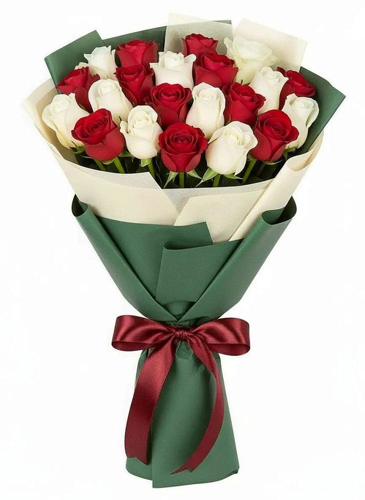 Букет Микс из красных и белых роз в Манушкино