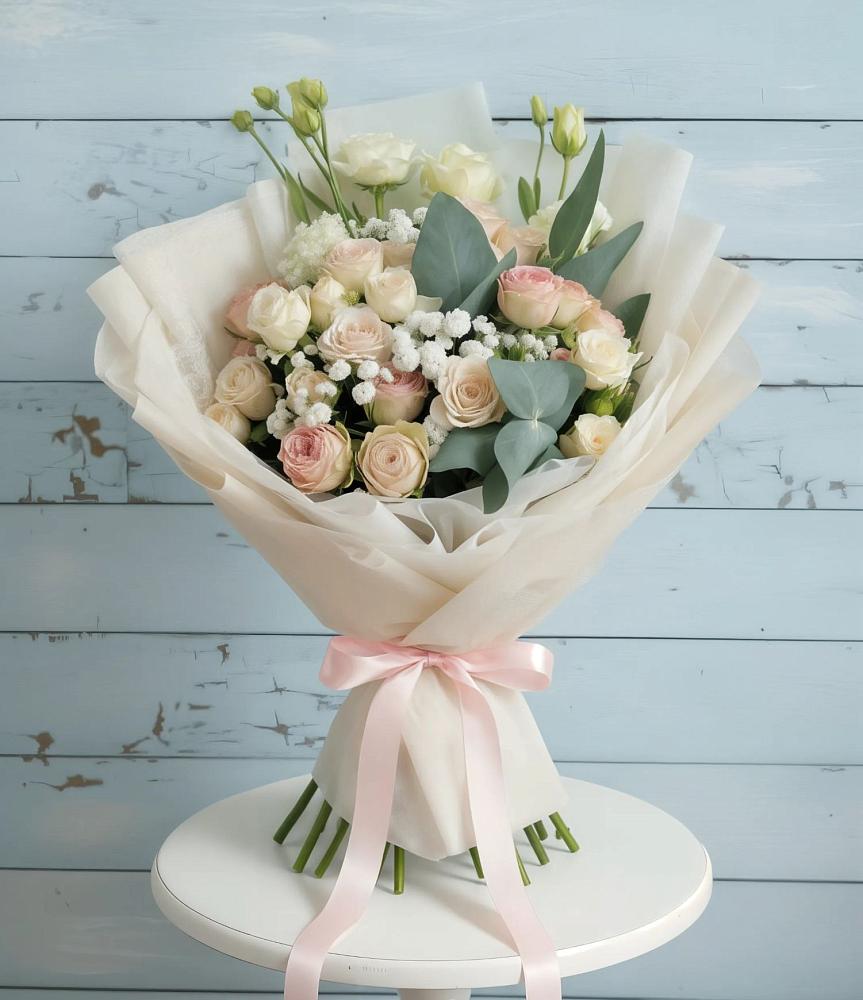 Букет цветов из: Розы и Лизиантусы в Манушкино