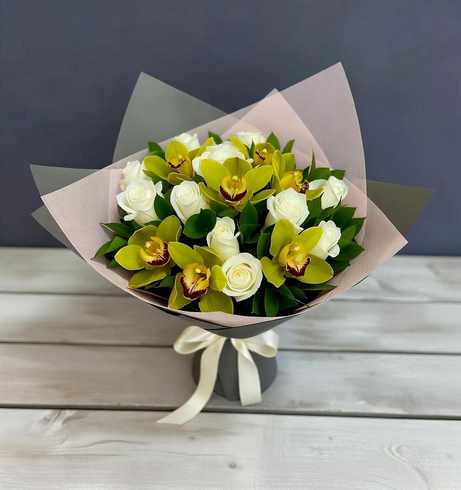 Букет цветов из: Орхидеи и Розы в Манушкино