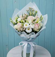 Букет цветов из:  Розы и Лизиантусы в Манушкино