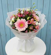 Букет цветов из:  Герберы, Альстромерии и Лизиантусы #REPLACE_PRED# Манушкино